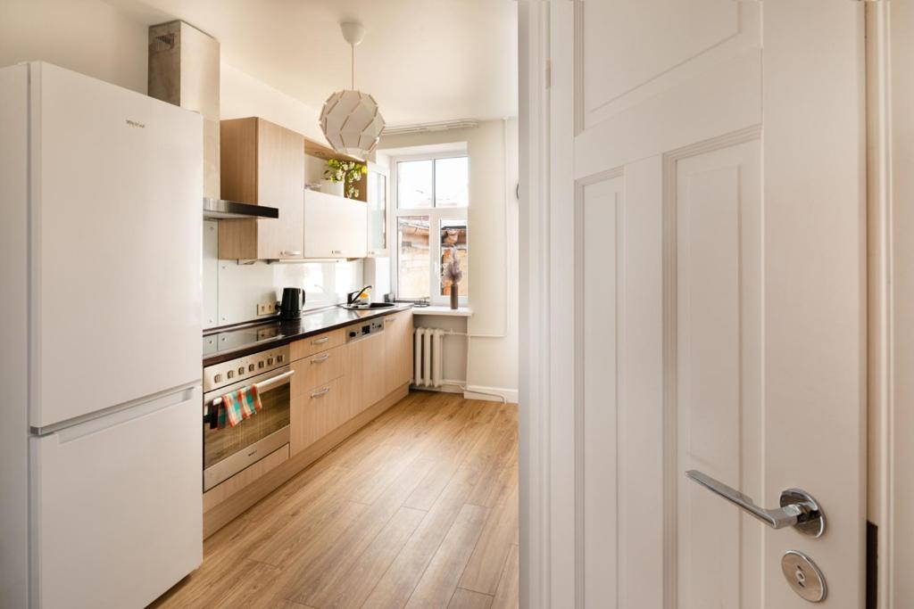 Cozy 2 Bedroom Apartment In Riga Centre Екстер'єр фото