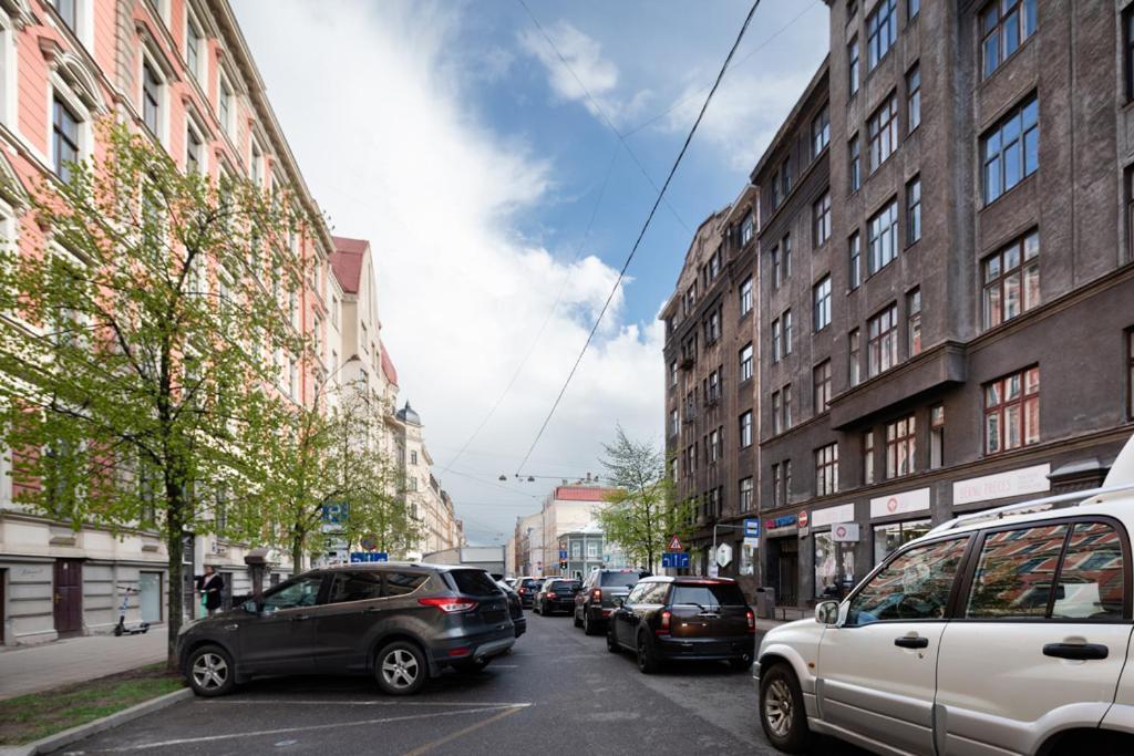Cozy 2 Bedroom Apartment In Riga Centre Екстер'єр фото