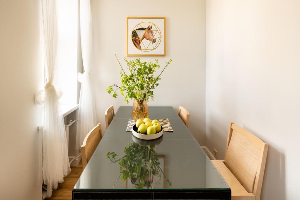 Cozy 2 Bedroom Apartment In Riga Centre Екстер'єр фото